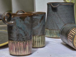 Gebrauchsgeschirr aus Steinzeugton. Töpferei im Odenwald. Barbara Macholz